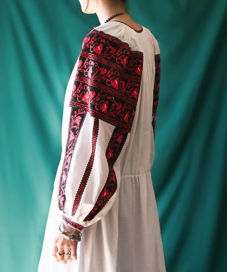 【Seek an nur】Romanian Vintage Traditional Dress