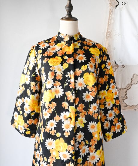 【tiny yearn】Euro Vintage Quilted Night Gown