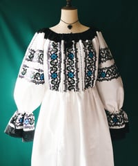 【Seek an nur】Romanian Vintage Embroidered Dress