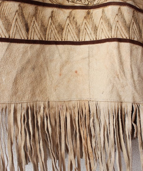 【tiny yearn】1970's Vintage Embossed Fringe Suede Cape