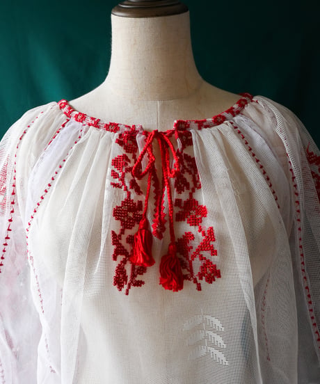 【Seek an nur】Romanian Vintage Embroidered Tulle Blouse
