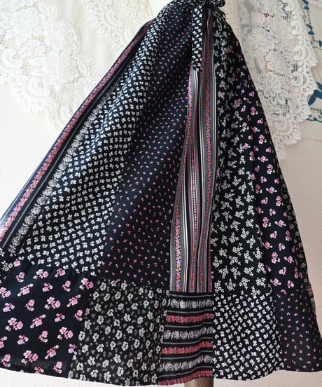 【Seek an nur】Euro Floral Maxi Skirt