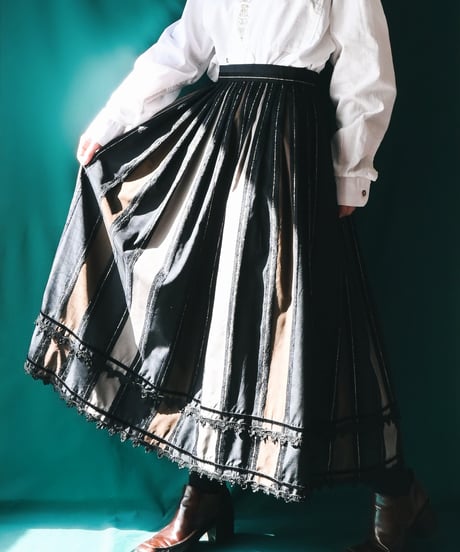 【Seek an nur】Euro Stripe Flare Skirt
