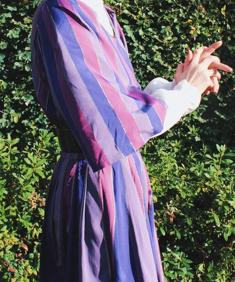 【tiny yearn】German Metallic Stripe Pleated Maxi Dress