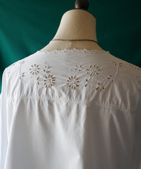 【Seek an nur】⁡1900-20's French Cutwork Night Blouse