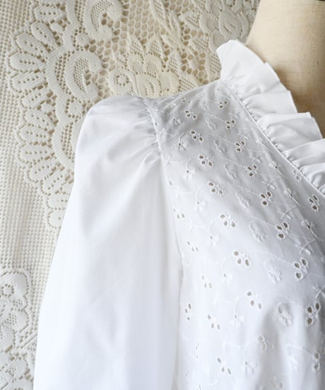 【Seek an nur】Tyrolean Lace Dirndl White Blouse