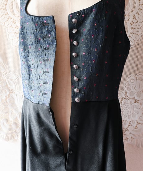 【Seek an nur】Tyrolean Black Dirndl Dress