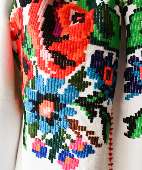 【Seek an nur】Romanian Vintage Embroidered Blouse