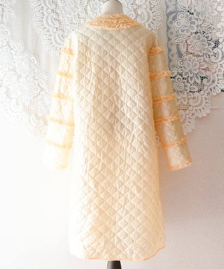 【tiny yearn】Vintage Euro Quilted Night Gown