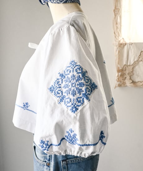 【Seek an nur】Euro vintage embroidered blouse