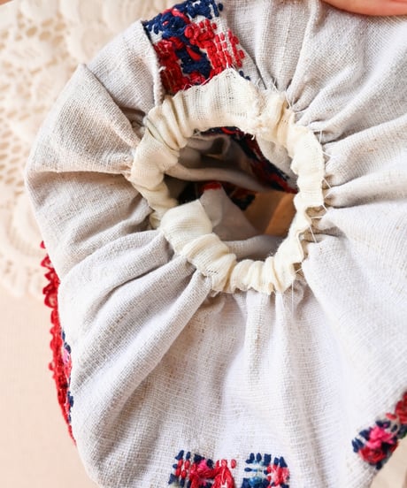 【tiny yearn】Romanian Vintage Embroidered Blouse