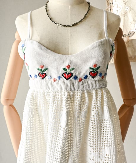 【Seek an nur】Vintage embroidered crochet cami