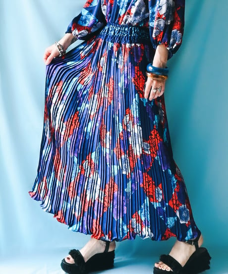 【tiny yearn】Diane Freis Pleated Maxi Dress