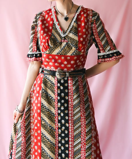 【tiny yearn】1970's Euro Floral Maxi Dress