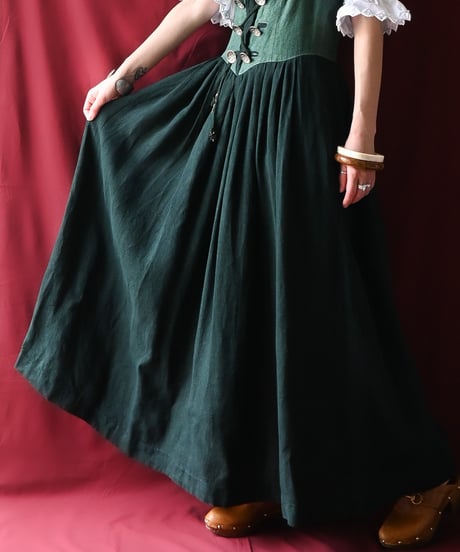 【Seek an nur】Tyrolean Linen Dirndl Dress