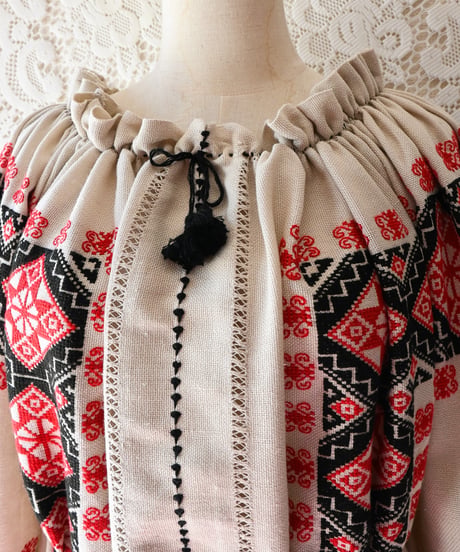 【Seek an nur】Romanian Vintage Embroidered Dress