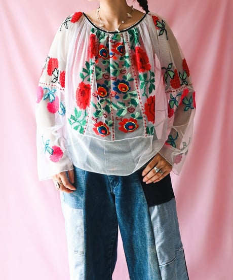 【tiny yearn】Romanian Vintage Embroidered Tulle Blouse