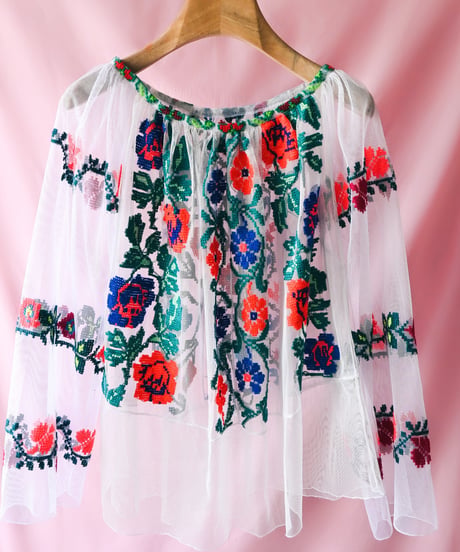 【tiny yearn】Romanian Vintage Embroidered Tulle Blouse