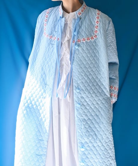 【tiny yearn】Vintage Euro Quilted Night Gown