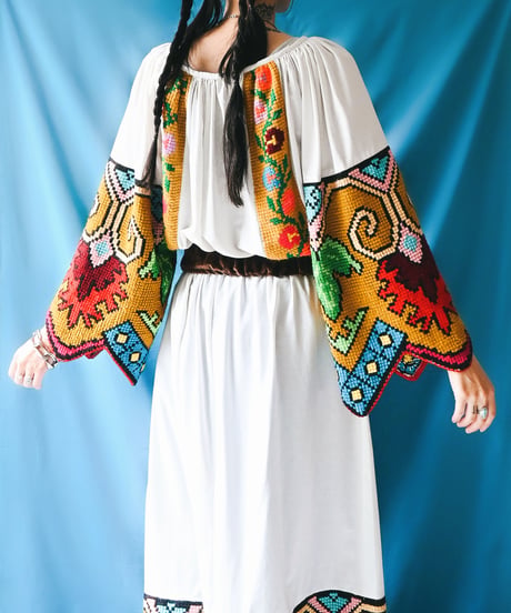 【tiny yearn】Romanian Vintage Embroidered Dress