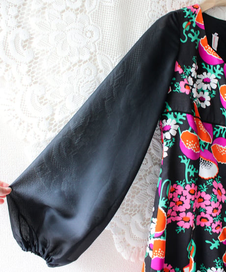 【tiny yearn】1970's German Trevira Floral Dress