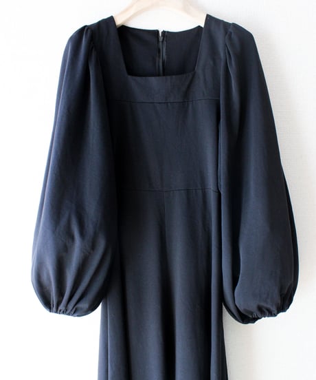 【Seek an nur】Balloon sleeve Black Maxi Dress