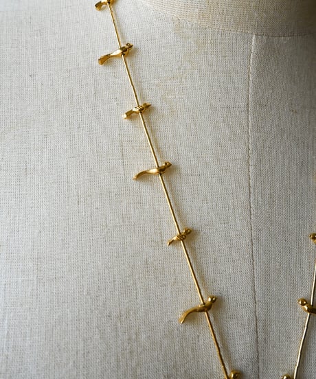 〈Accessory〉Native American Gold Tone Fetish Bird Necklace