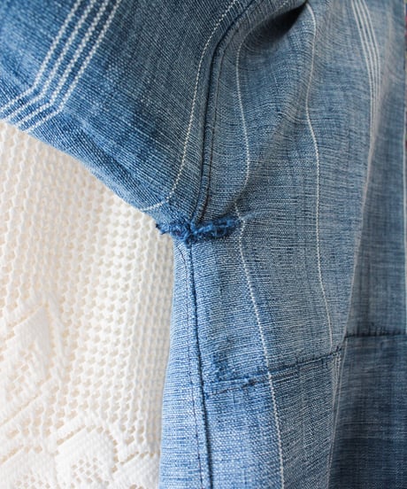 【tiny yearn】Vintage Guatemala Embroidered Denim Tops
