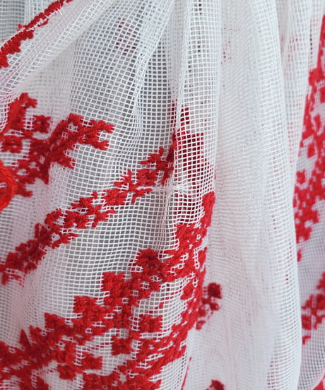 【tiny yearn】Romanian Vintage Embroidered Tulle Blouse
