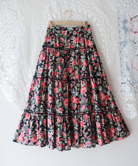 【Seek an nur】German Floral Tiered Maxi Skirt