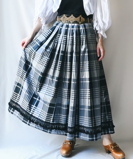 【Seek an nur】Euro Check Metallic Flare Skirt