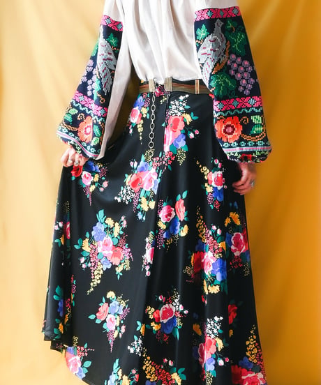 【tiny yearn】1970's Euro Floral Maxi Skirt