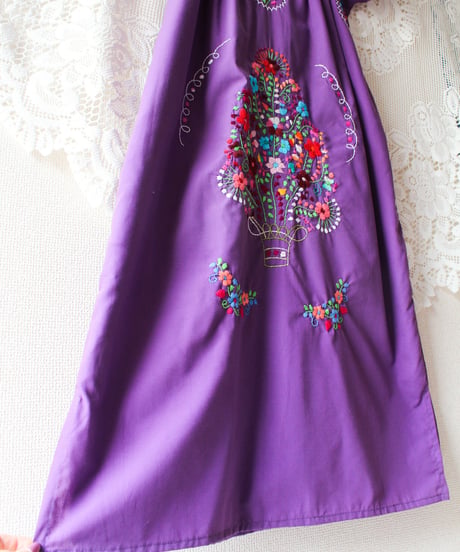 【tiny yearn】Mexican Floral Hand Embroidered Dress