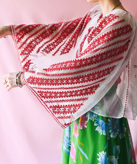 【tiny yearn】Romanian Vintage Embroidered Tulle Blouse