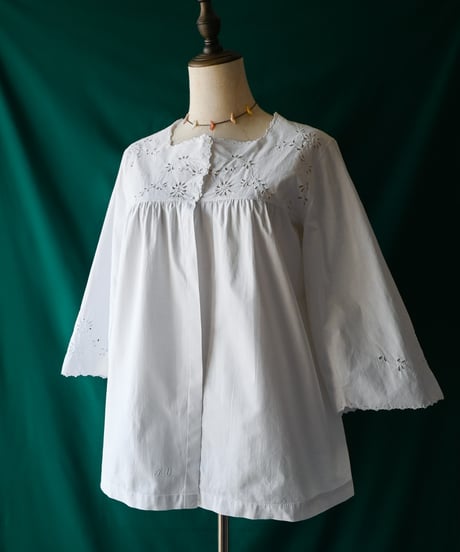 【Seek an nur】⁡1900-20's French Cutwork Night Blouse