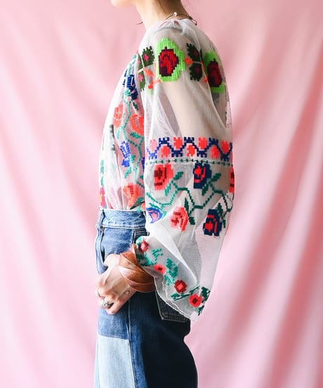 【tiny yearn】Romanian Vintage Embroidered Tulle Blouse