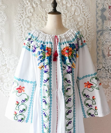 【Seek an nur】Romanian Vintage Embroidered Dress
