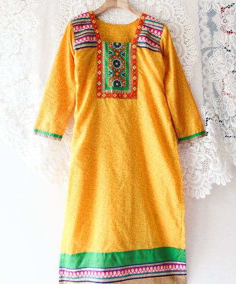 【tiny yearn】Paisley Embroidered Ethnic Slit Dress