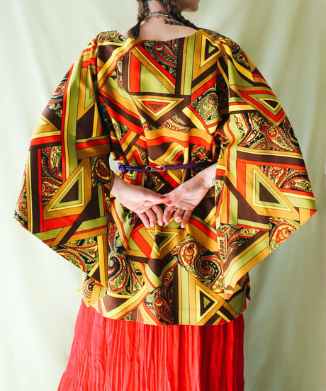 【tiny yearn】1970's Vintage Geometric Over Tops