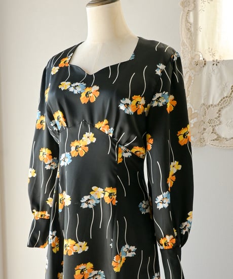 【tiny yearn】1970's euro floral maxi dress