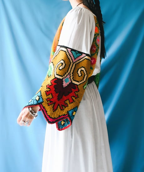 【tiny yearn】Romanian Vintage Embroidered Dress