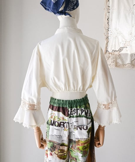 【Seek an nur】Euro cropped puff dirndl blouse