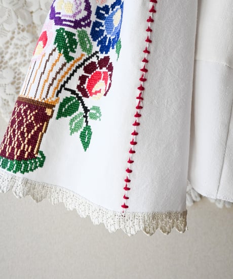 【Seek an nur】Romanian Vintage Embroidered Blouse