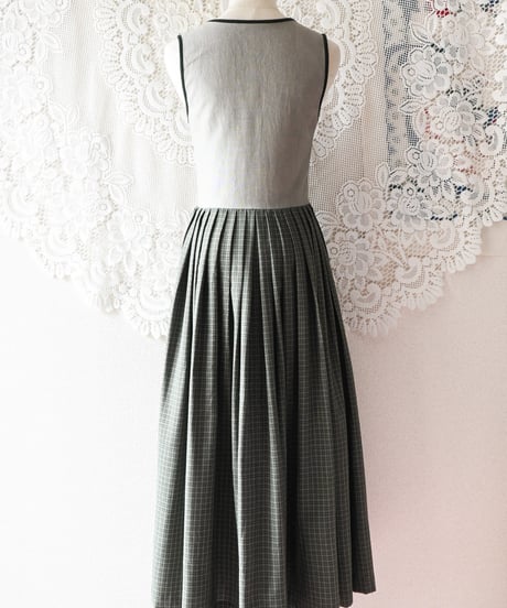 【tiny yearn】Tyrolean Check Dirndl Dress