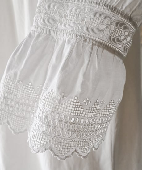 【Seek an nur】1890-10's antique night gown dress