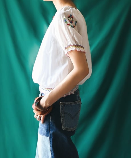 【Seek an nur】Hungarian Vintage Embroidered Peasant Blouse