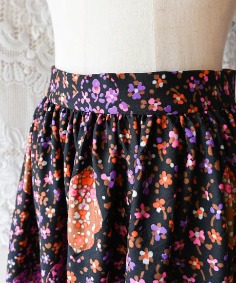 【tiny yearn】1970's Euro Floral Maxi Skirt
