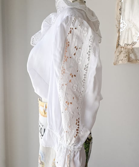 【Seek an nur】Euro cropped puff dirndl blouse