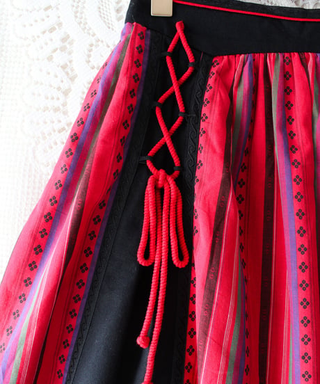 【tiny yearn】Euro Mulch Stripe Flare Trachten Skirt