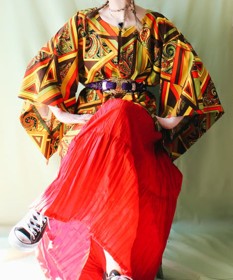 【tiny yearn】1970's Vintage Geometric Over Tops